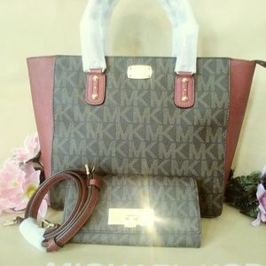 Micheal kors Large SANDRINE purse bag w/ wallet